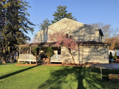 /international/us/3-knapp-lane-new-city-ny-110098951666/