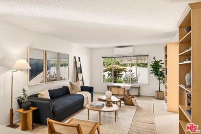 /international/us/4725-purdue-ave-culver-city-ca-110107601435/