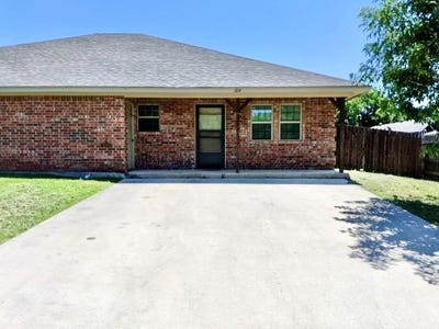 /international/us/104-n-workman-road-decatur-tx-110107911294/