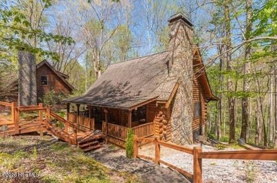 /international/us/193-driftwood-loop-maggie-valley-nc-110120156064/