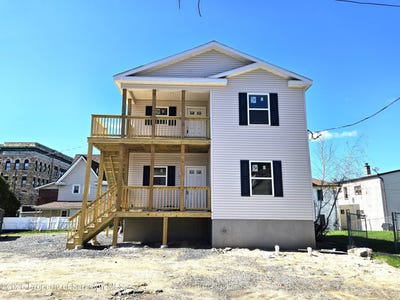 /international/us/609-e-gibson-street-scranton-pa-110107241773/