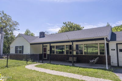 /international/us/871-decker-hollow-road-tyrone-pa-110108628941/