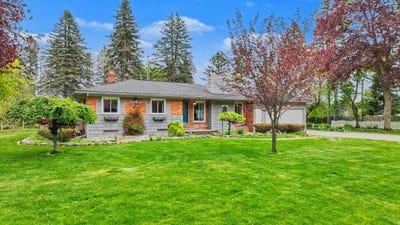 /international/us/2088-crestline-circle-burton-mi-110107855993/