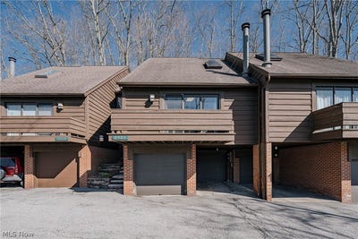 /international/us/275-solon-road-chagrin-falls-oh-110106955552/