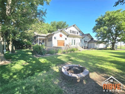 /international/us/5106-l-road-plains-ks-110106619573/