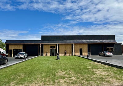 /international/us/3910-20th-road-flat-rock-mi-110108965876/