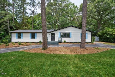 /international/us/420-s-ashe-street-southern-pines-nc-110101113282/