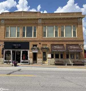 /international/us/1295-mulholland-street-nauvoo-il-110100836080/