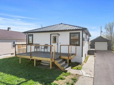 /international/us/1109-12th-avenue-belle-fourche-sd-110099273937/