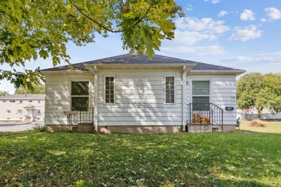 /international/us/918-920-w-4th-street-waterloo-ia-110102682602/