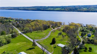 /international/us/10-red-cedar-falls-lane-starkey-ny-110100316888/