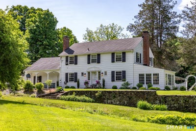/international/us/82-nova-scotia-hill-road-watertown-ct-110108495765/