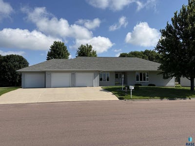 /international/us/308-e-wagner-st-marion-sd-110106587792/