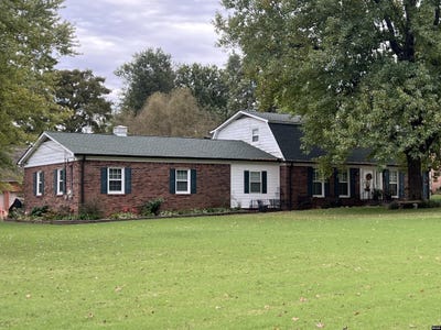 /international/us/1449-forest-union-city-tn-110095584174/