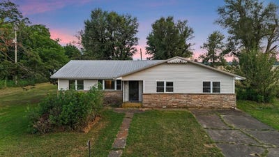 /international/us/10143-farm-road-2240-washburn-mo-110108025570/