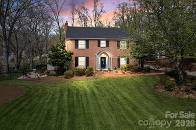 /international/us/211-dutchman-creek-road-elkin-nc-110106986185/
