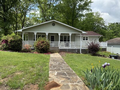 /international/us/2313-n-shore-acres-road-soddy-daisy-tn-110095500007/