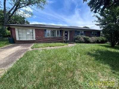 /international/us/3196-westview-street-valdese-nc-110109230292/
