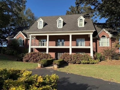 /international/us/6425-e-6th-st-leighton-al-110104846271/