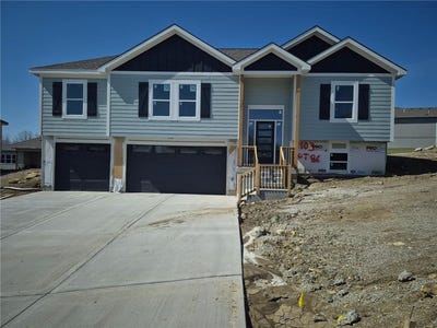 /international/us/1903-owen-drive-pleasant-hill-mo-110105084363/
