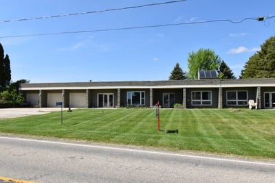 /international/us/853-w-keil-rd-new-holstein-wi-110108303190/