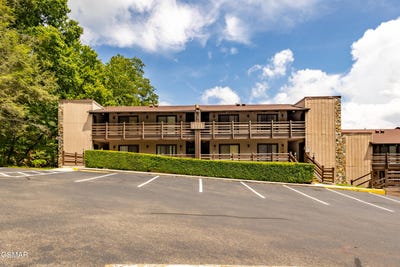 /international/us/1081-cove-road-sevierville-tn-110100676175/