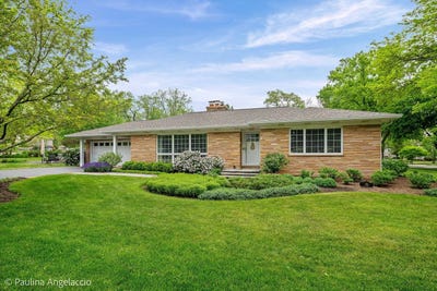 /international/us/746-s-grove-avenue-barrington-il-110108632342/
