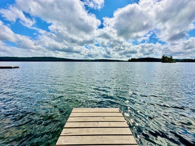 /international/us/52-main-road-chesterville-me-110100216620/