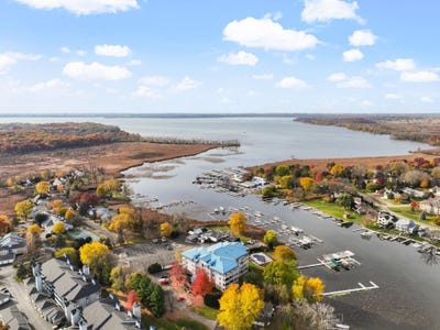 /international/us/5355-hansons-landing-madison-wi-110106925424/