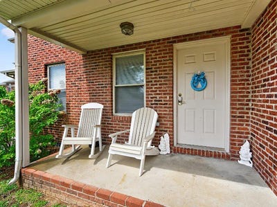 /international/us/502-tecumseh-trail-versailles-ky-110107389958/