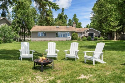 /international/us/4733-e-burt-lake-road-cheboygan-mi-110109059431/