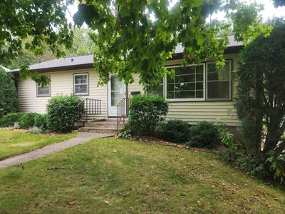 /international/us/515-n-hickory-street-platteville-wi-110110351346/