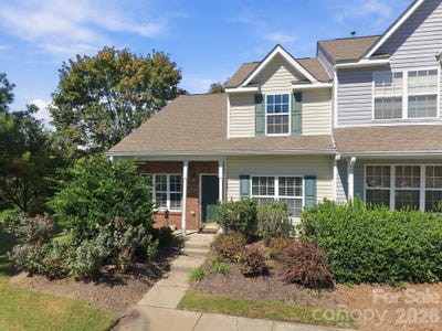 /international/us/931-par-one-court-fort-mill-sc-110120015743/