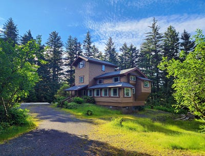 /international/us/3043-lakeview-dr-kodiak-ak-110101124472/