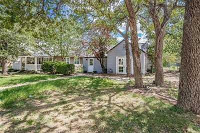 /international/us/982-w-tarleton-street-stephenville-tx-110108617050/