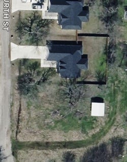/international/us/211-s-4th-street-celeste-tx-110108230438/