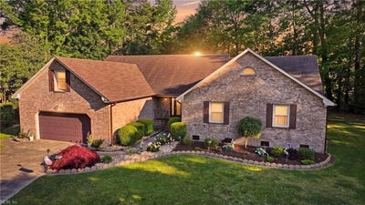 /international/us/706-tannahill-court-chesapeake-va-110107938503/