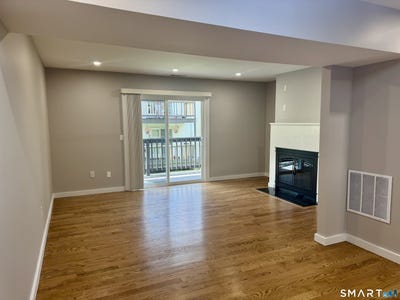 /international/us/25-padanaram-road-danbury-ct-110107731357/