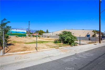 /international/us/579-w-livingston-banning-ca-110107828387/