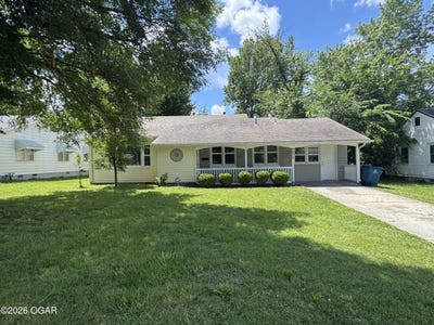 /international/us/2832-e-markwardt-street-joplin-mo-110108652944/
