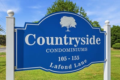 /international/us/105-lafond-ln-dracut-ma-110108361394/