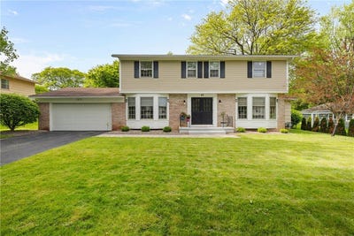 /international/us/45-round-trail-drive-pittsford-ny-110099983612/