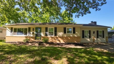/international/us/1512-nw-b-street-blue-springs-mo-110108021285/