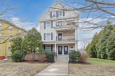 /international/us/28-church-street-north-attleboro-ma-110106953819/