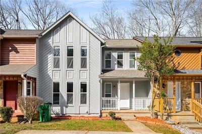 /international/us/846-brandy-oaks-lane-stone-mountain-ga-110099640758/