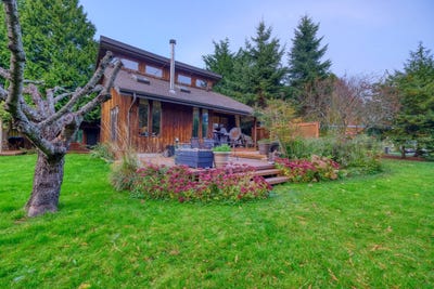 /international/us/623-maple-ave-point-roberts-wa-110100706319/