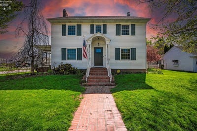 /international/us/1302-5th-street-sandusky-oh-110107479328/