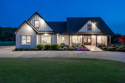 /international/us/138-breckinridge-drive-chickamauga-ga-110107344946/