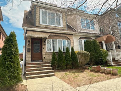 /international/us/43-63-159-street-flushing-ny-110098334922/