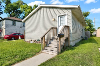 /international/us/714-s-11th-street-aberdeen-sd-110109871815/